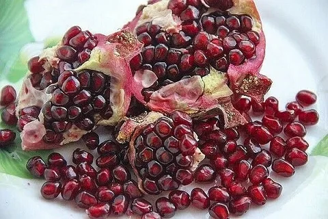 تصویر 4 از قیمت خرید میوه خشک انار + فروش ویژه